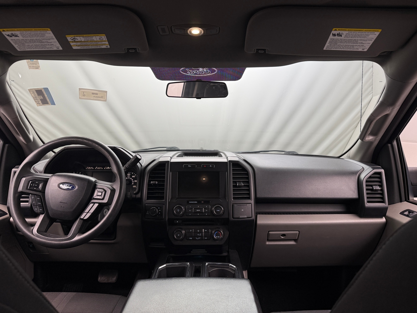 Thumbnail: 2018 Ford Econoline - 3