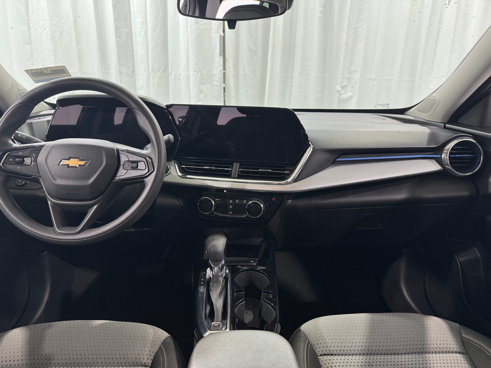 Thumbnail: 2025 Chevrolet Trax - 3