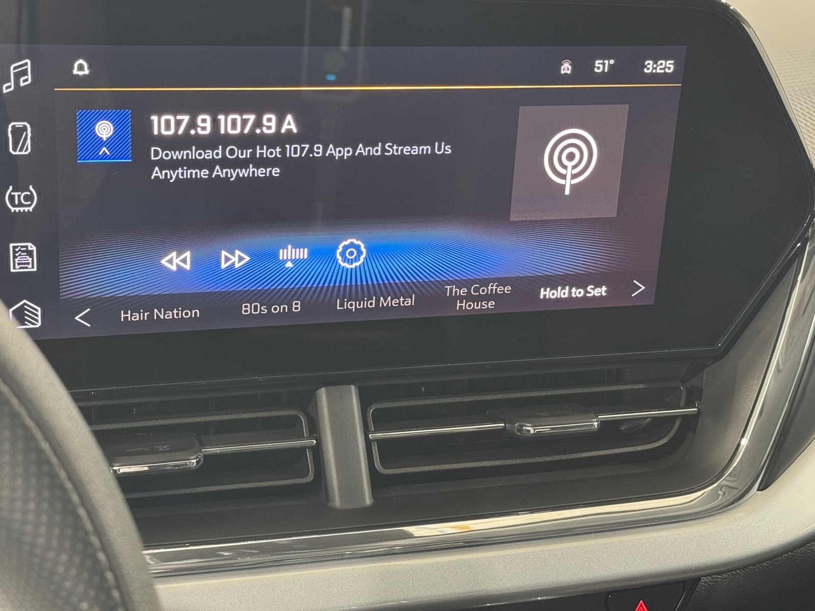 Thumbnail: 2025 Chevrolet Trax - 4