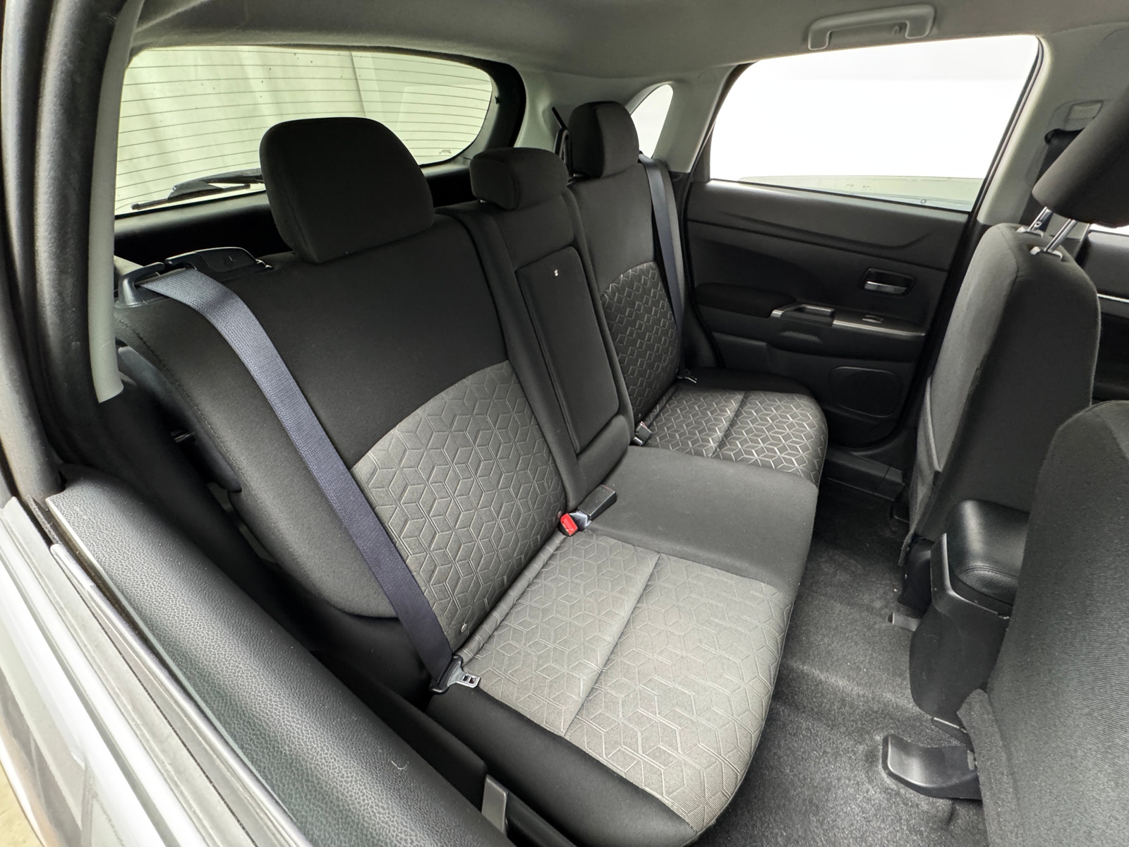 Thumbnail: 2021 Mitsubishi Outlander Sport - 6