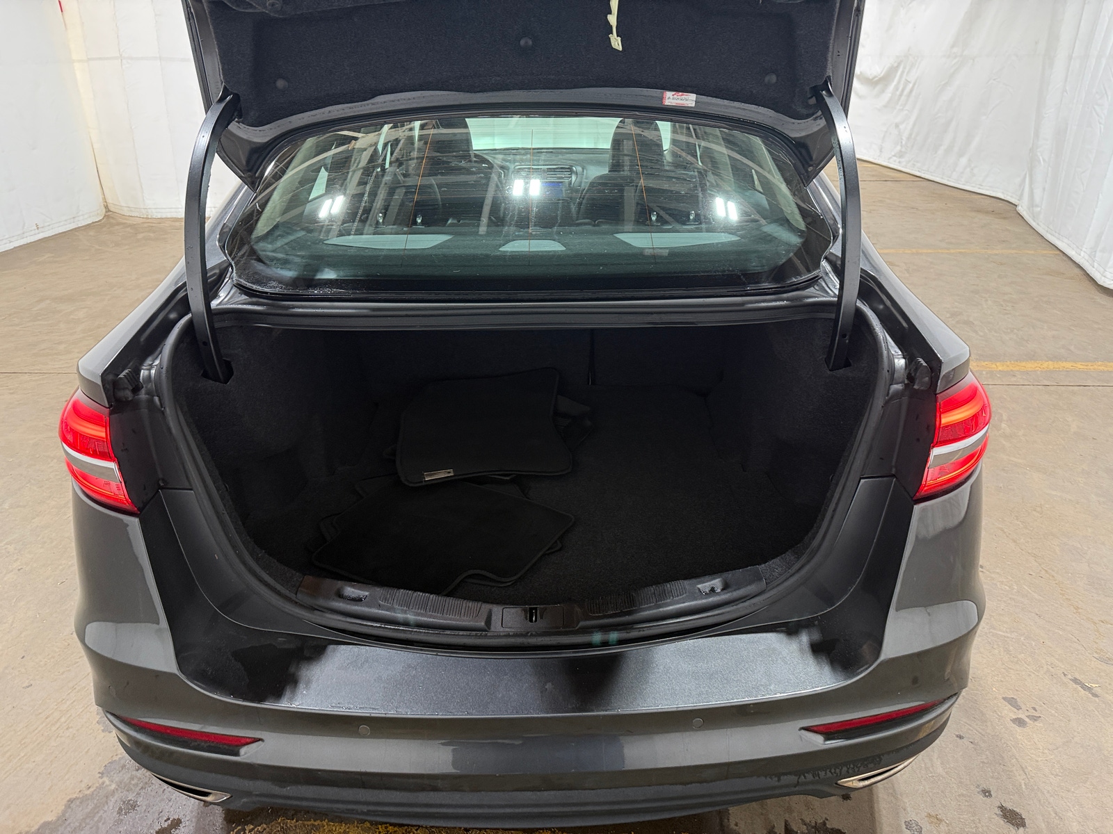 Thumbnail: 2020 Ford Fusion - 6