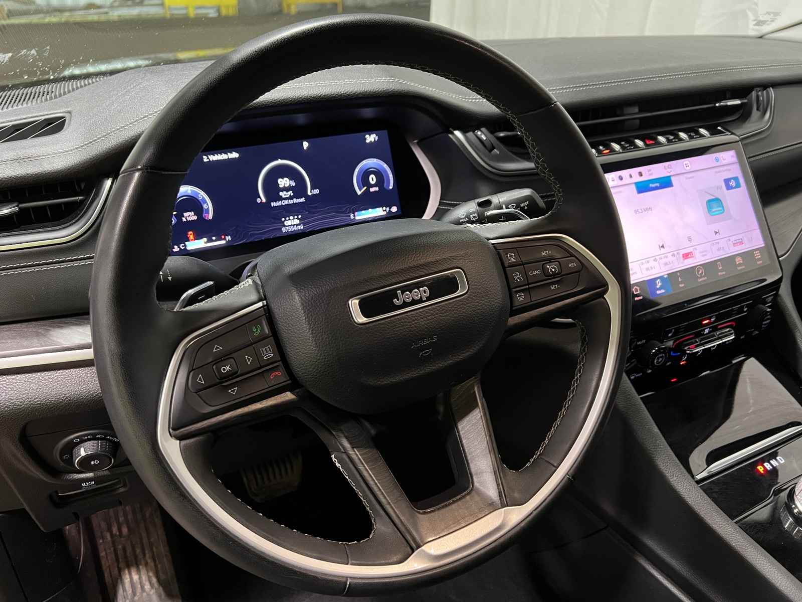 Thumbnail: 2023 Jeep Grand Cherokee - 4