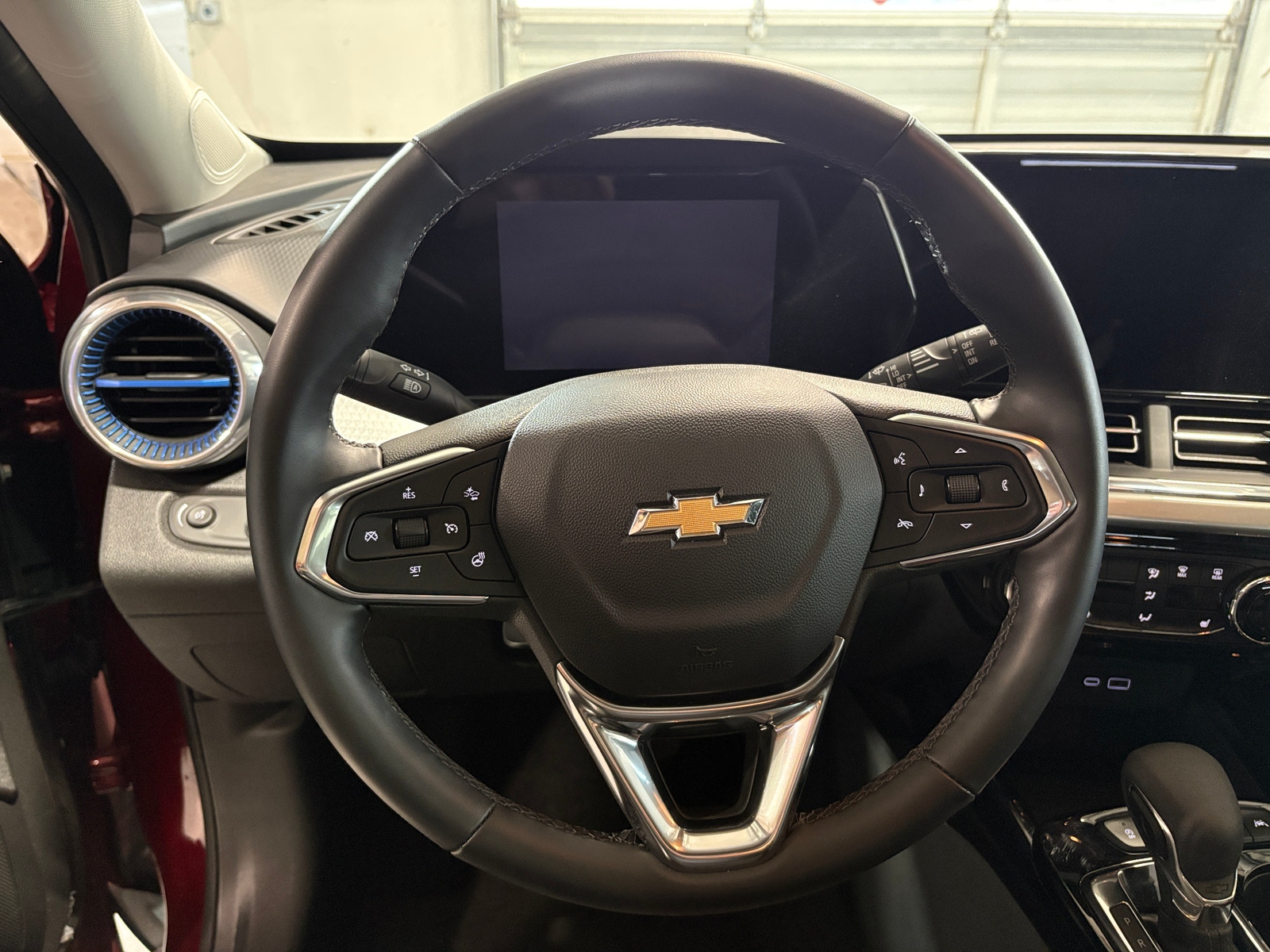 Thumbnail: 2025 Chevrolet Trax - 5