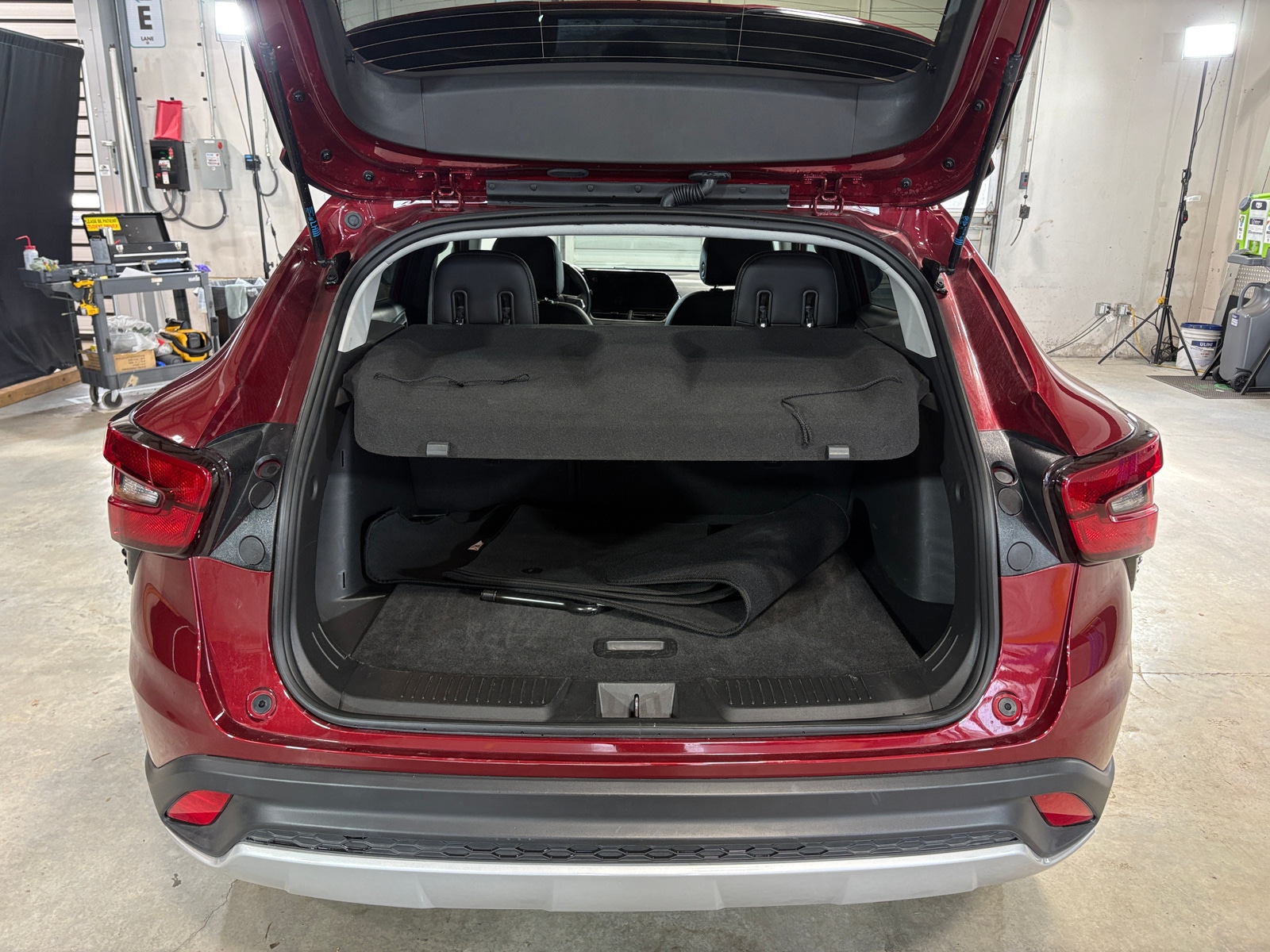 Thumbnail: 2025 Chevrolet Trax - 7