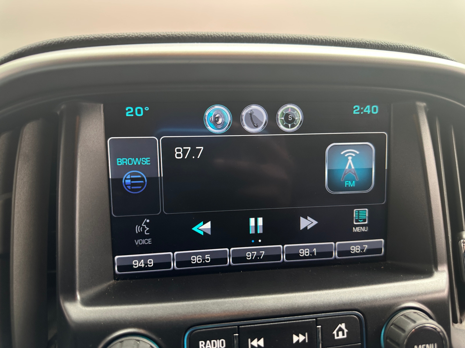 Thumbnail: 2015 Chevrolet Colorado - 4