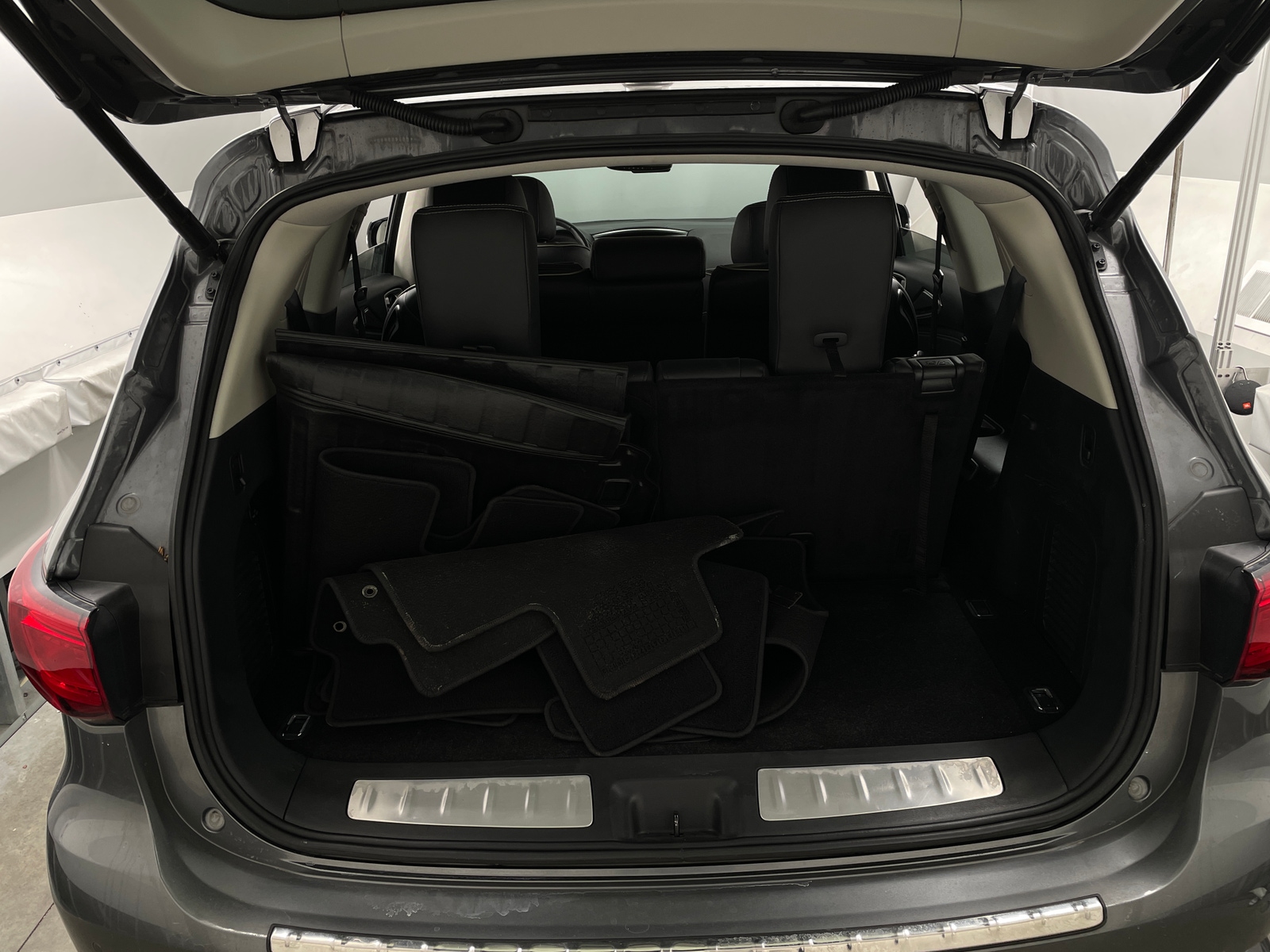 Thumbnail: 2019 INFINITI QX60 - 6