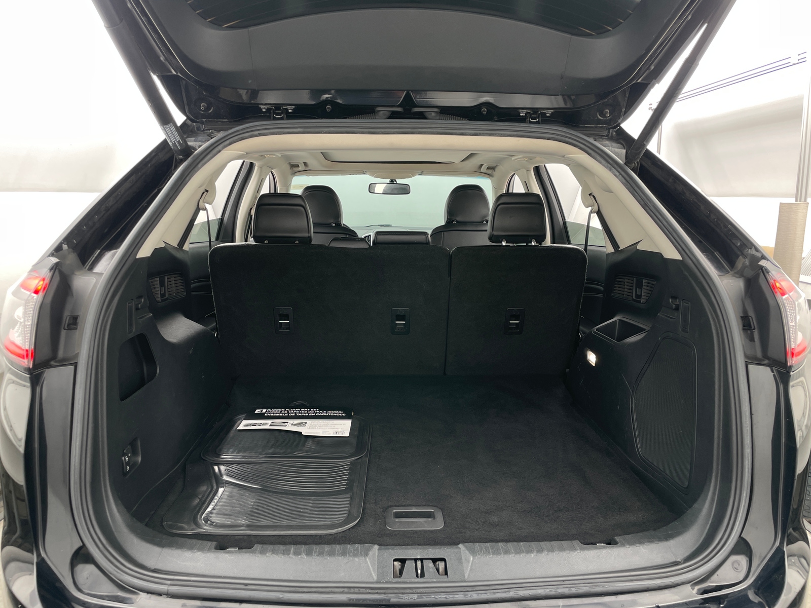 Thumbnail: 2018 Ford Edge - 6