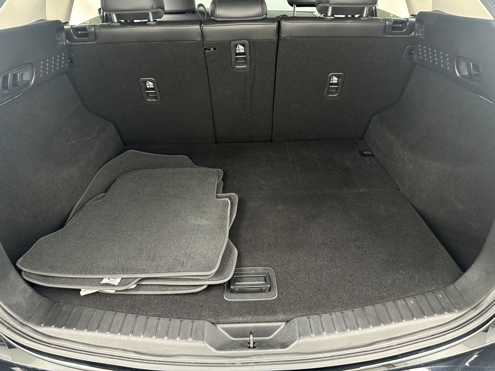 Thumbnail: 2025 Mazda CX-5 - 6