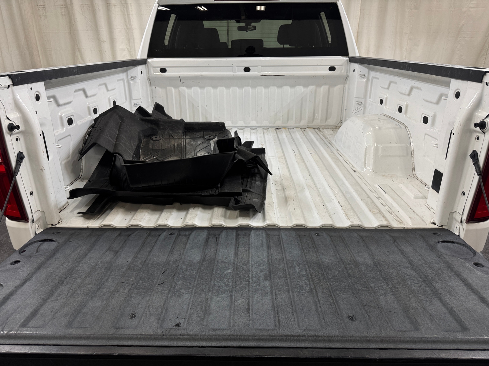 Thumbnail: 2021 Chevrolet Silverado 1500 - 7