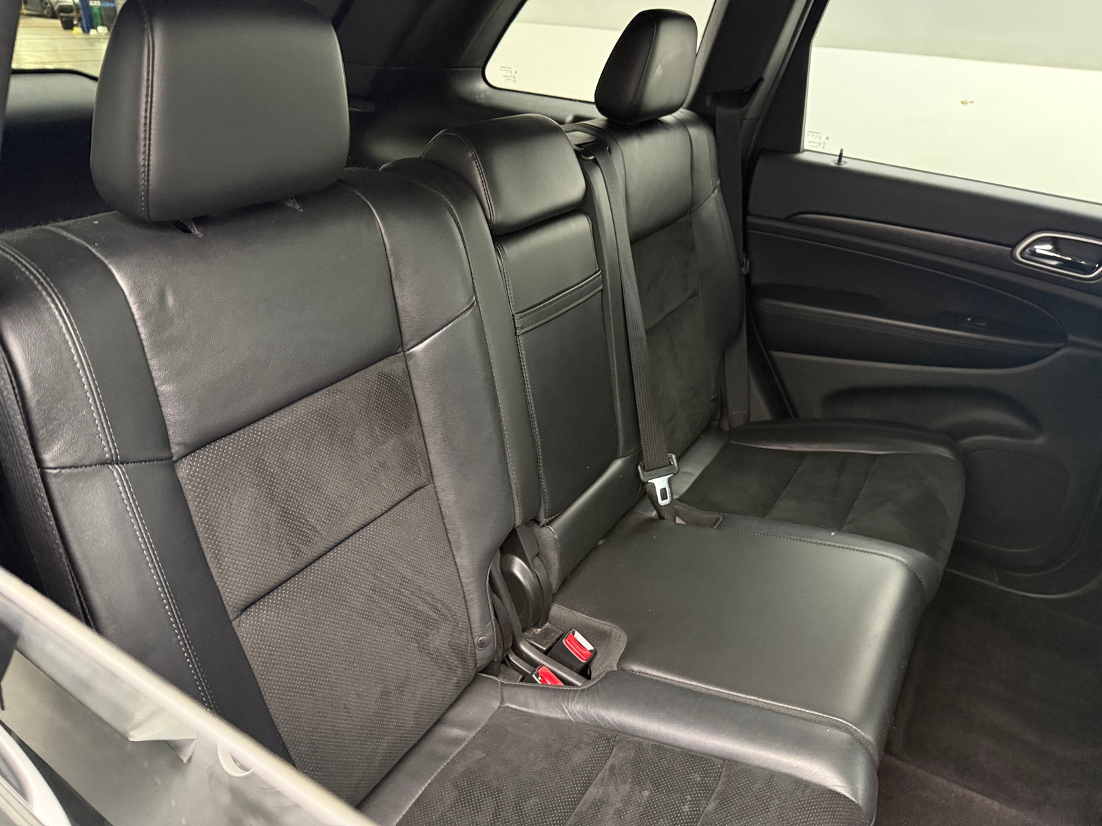 Thumbnail: 2017 Jeep Grand Cherokee - 5