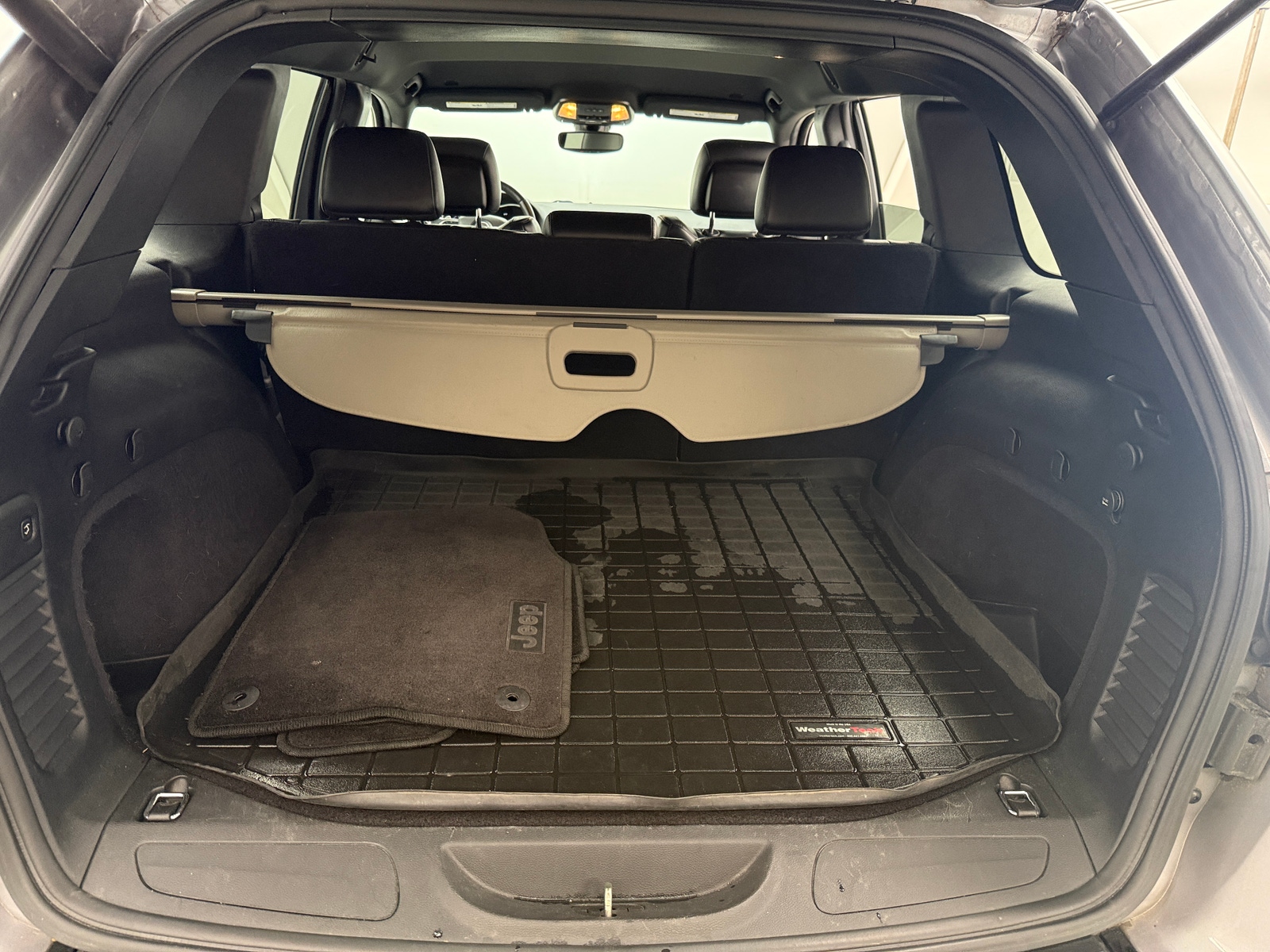 Thumbnail: 2017 Jeep Grand Cherokee - 6