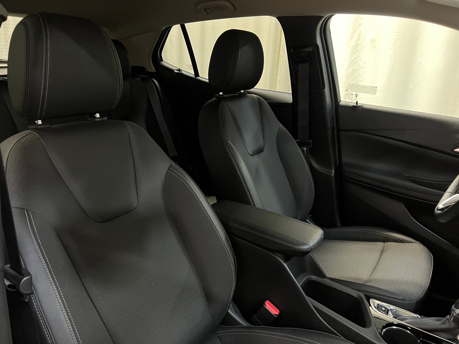 Thumbnail: 2025 Buick Encore GX - 2