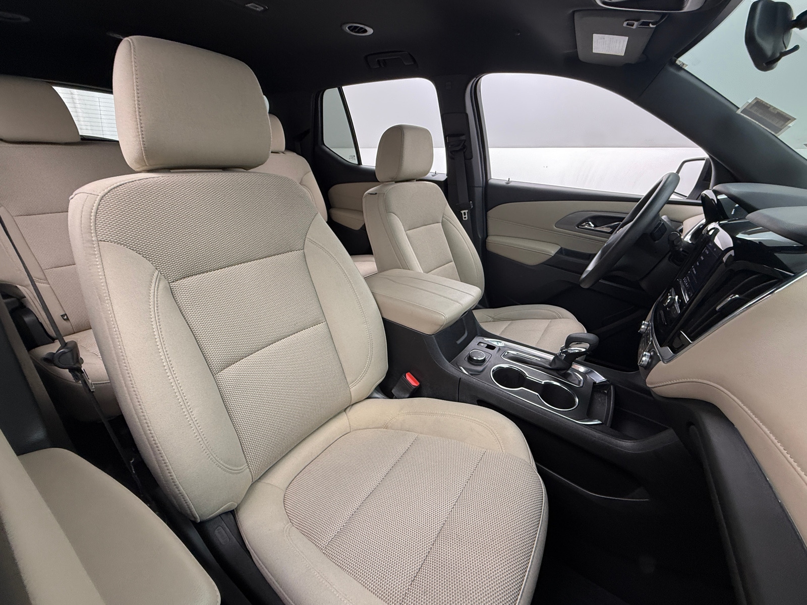 Thumbnail: 2023 Chevrolet Traverse - 2