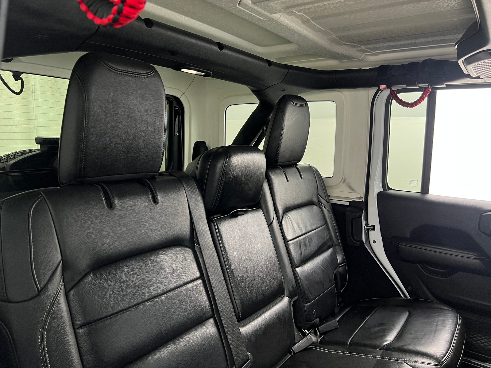 Thumbnail: 2018 Jeep Wrangler - 6