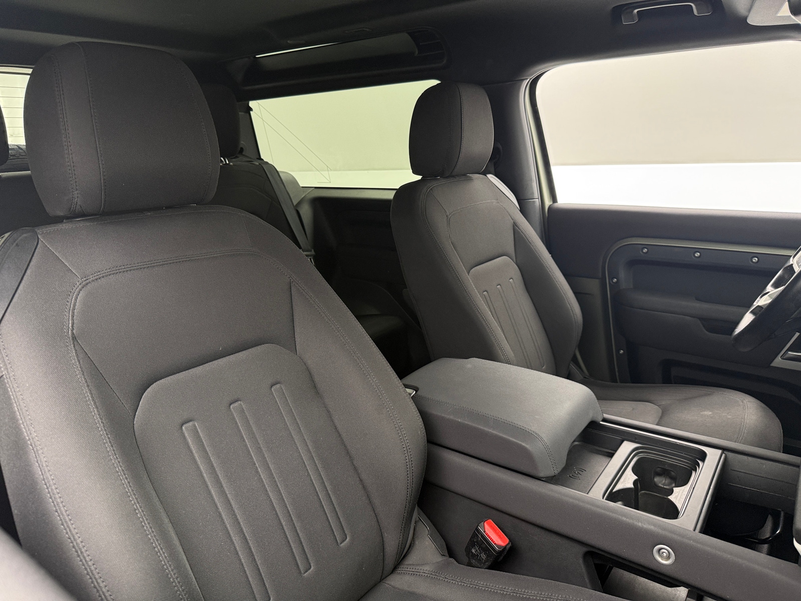 Thumbnail: 2022 Land Rover Defender - 2