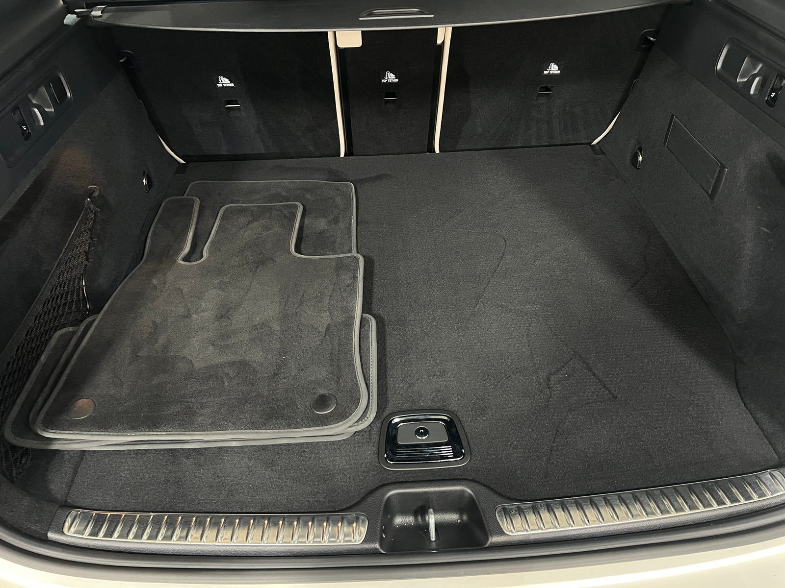 Thumbnail: 2025 Mercedes-Benz GLC - 6