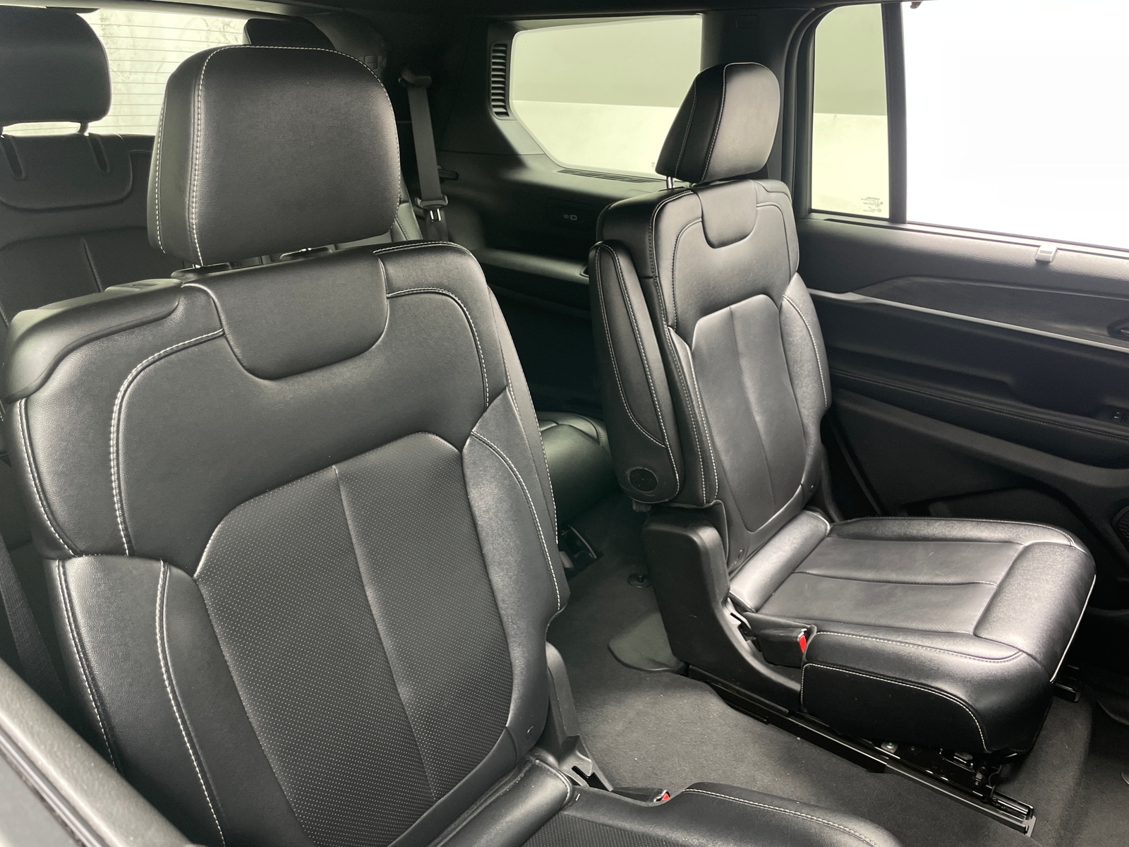 Thumbnail: 2024 Jeep Grand Cherokee L - 5