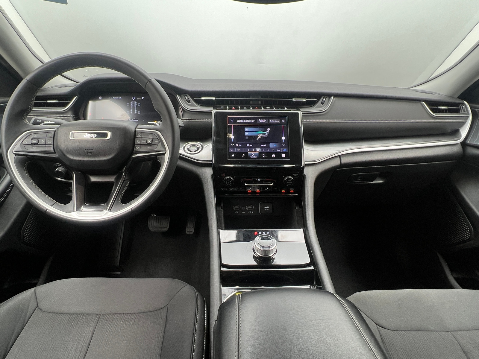 Thumbnail: 2023 Jeep Grand Cherokee - 3