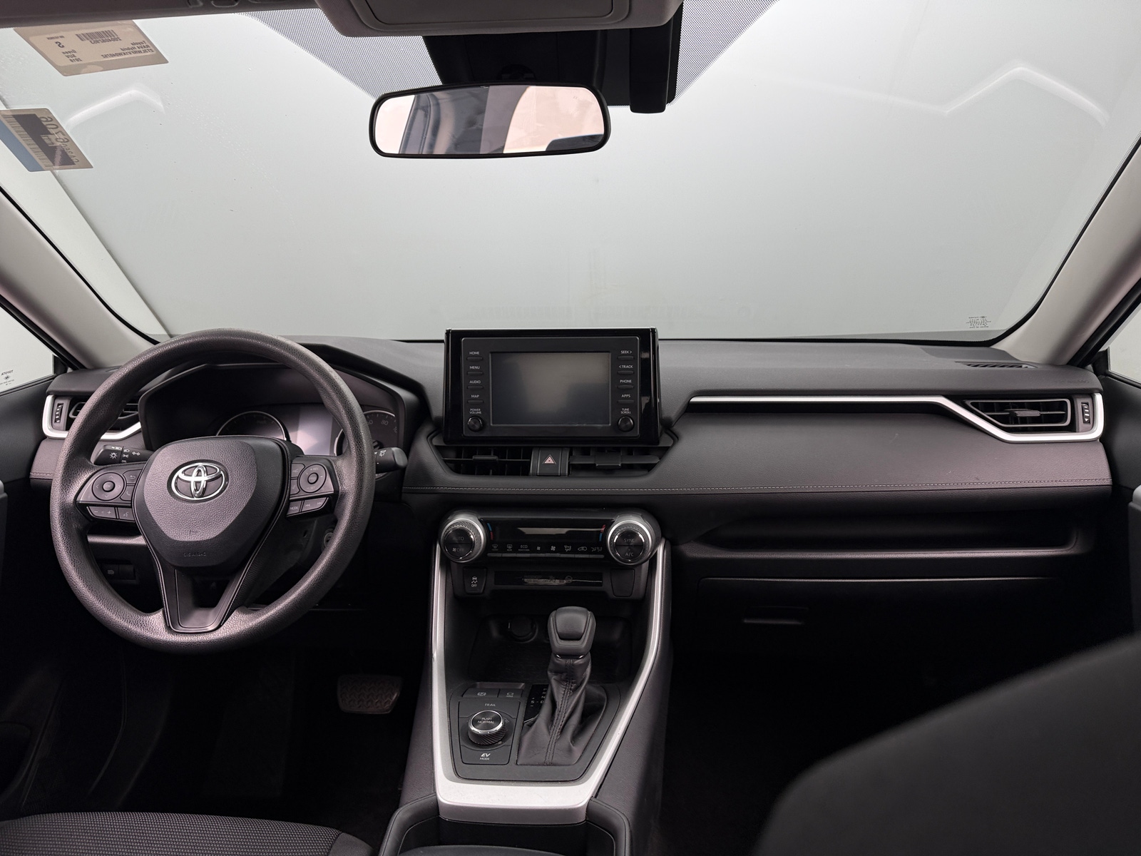 Thumbnail: 2019 Toyota RAV4 - 3