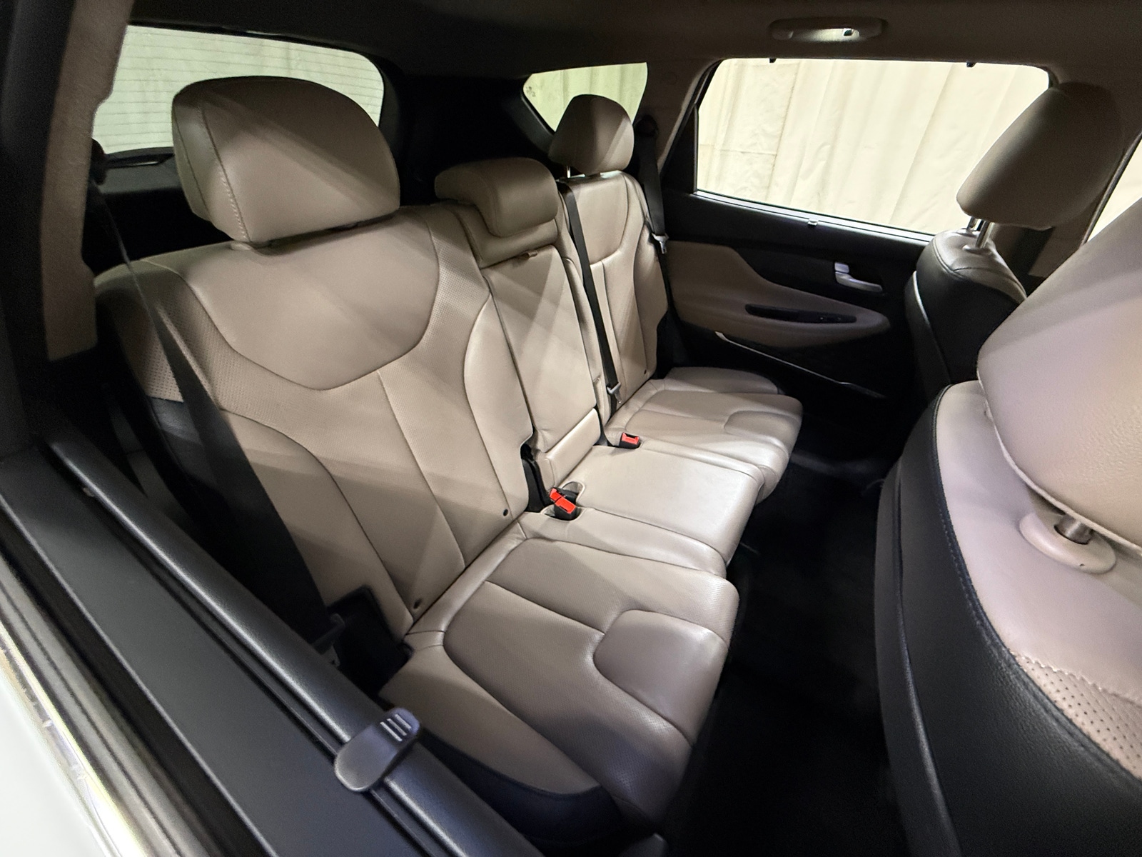 Thumbnail: 2020 Hyundai Santa Fe - 5