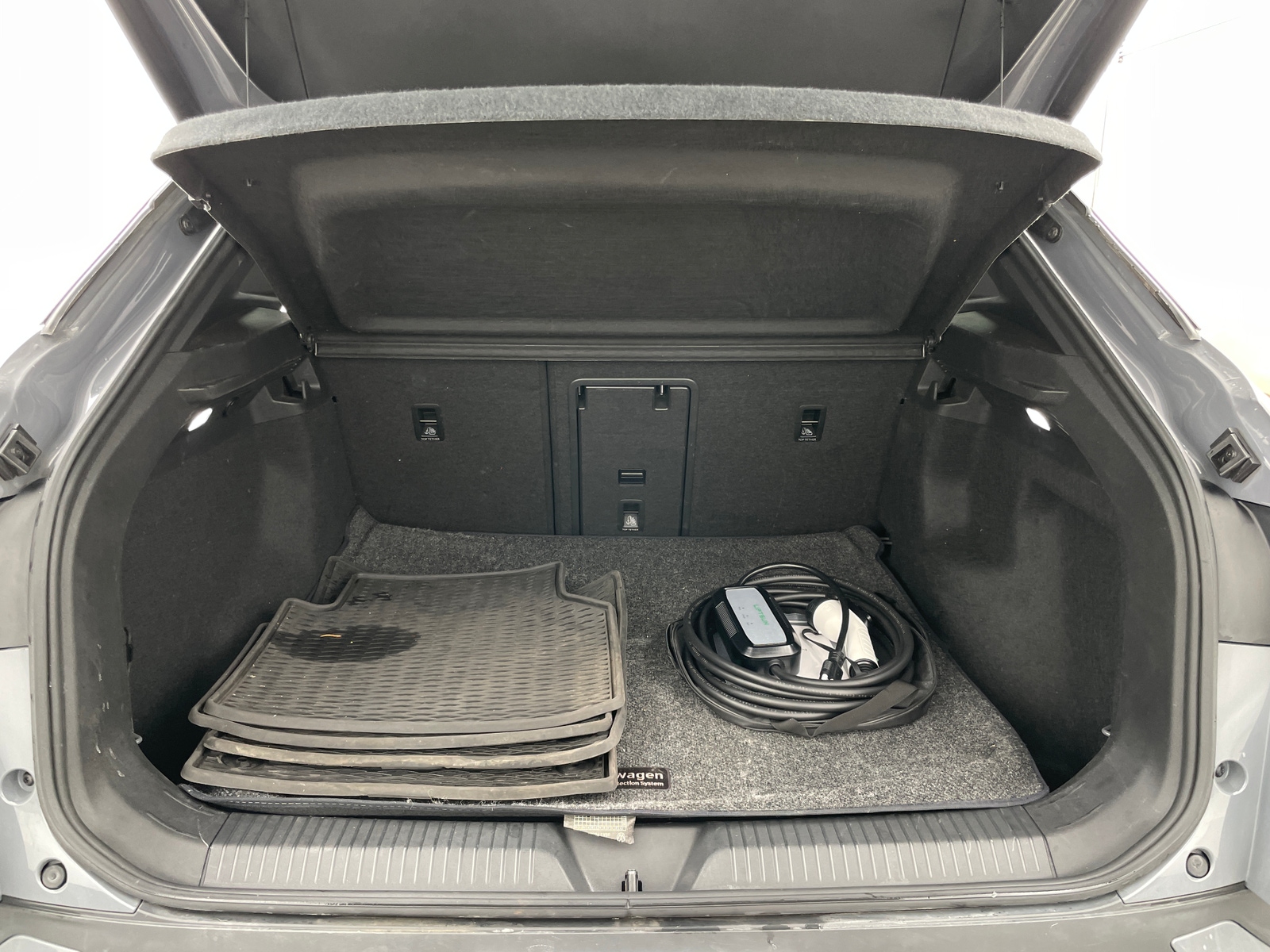 Thumbnail: 2023 Volkswagen ID.4 - 6