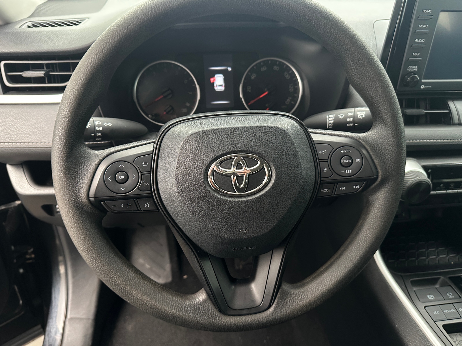 Thumbnail: 2022 Toyota RAV4 - 5