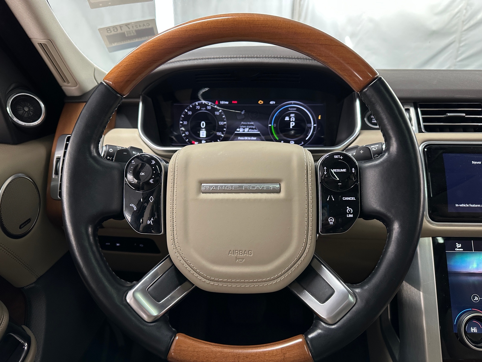 Thumbnail: 2020 Land Rover Range Rover - 2