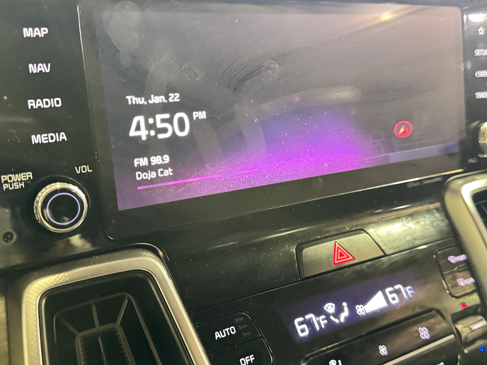 Thumbnail: 2023 Kia Sorento - 3