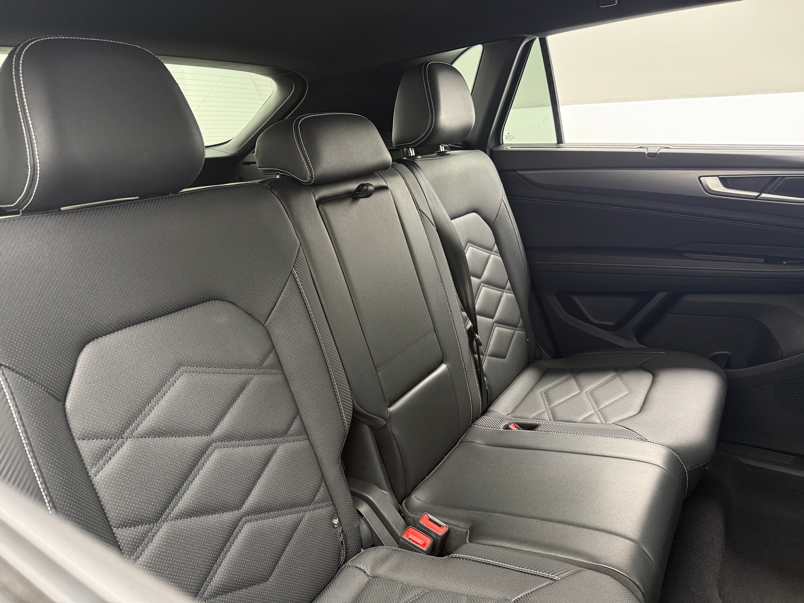 Thumbnail: 2025 Volkswagen Atlas - 5