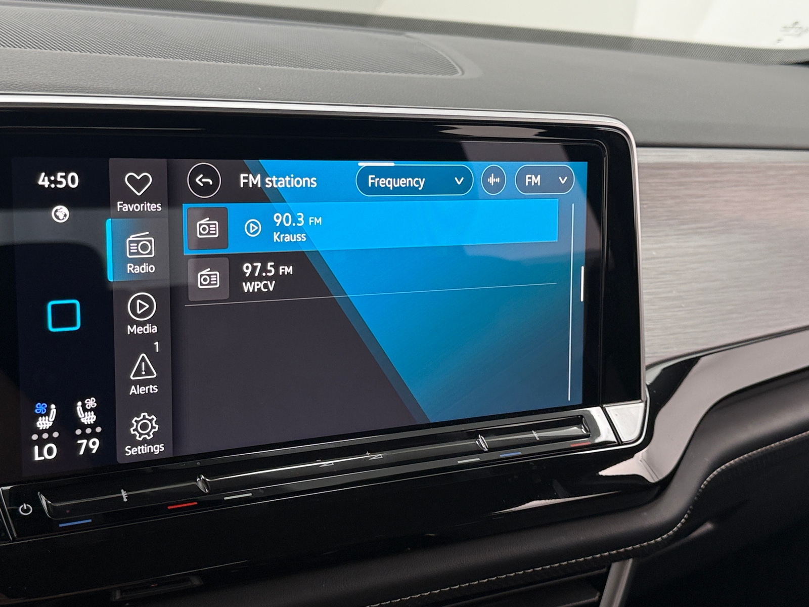 Thumbnail: 2025 Volkswagen Atlas - 3