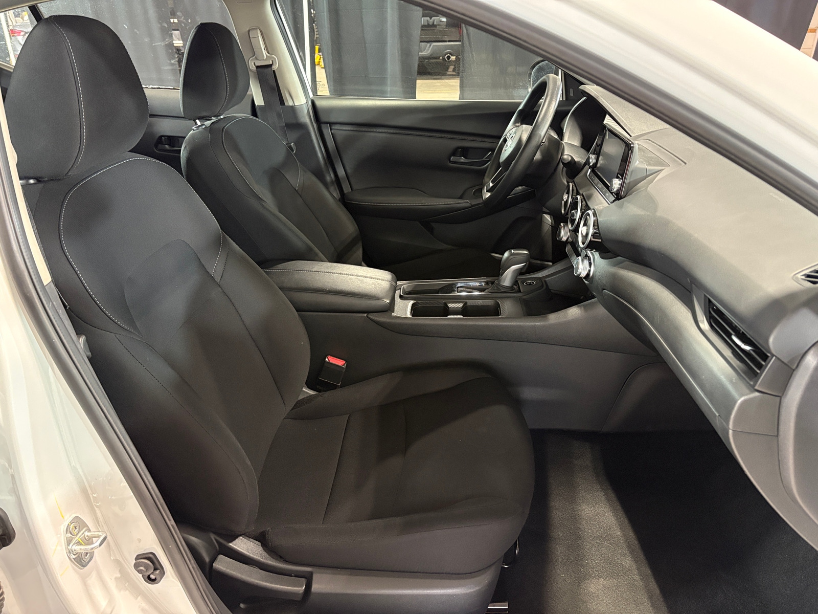 Thumbnail: 2025 Nissan Sentra - 2