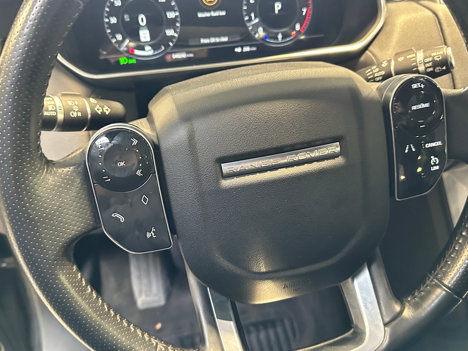 Thumbnail: 2018 Land Rover Range Rover Sport - 4