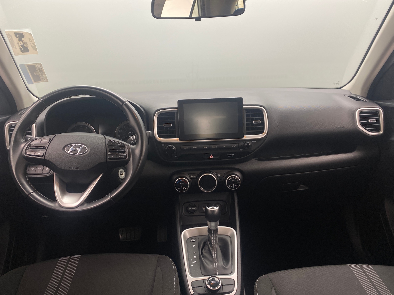 Thumbnail: 2021 Hyundai Venue - 3