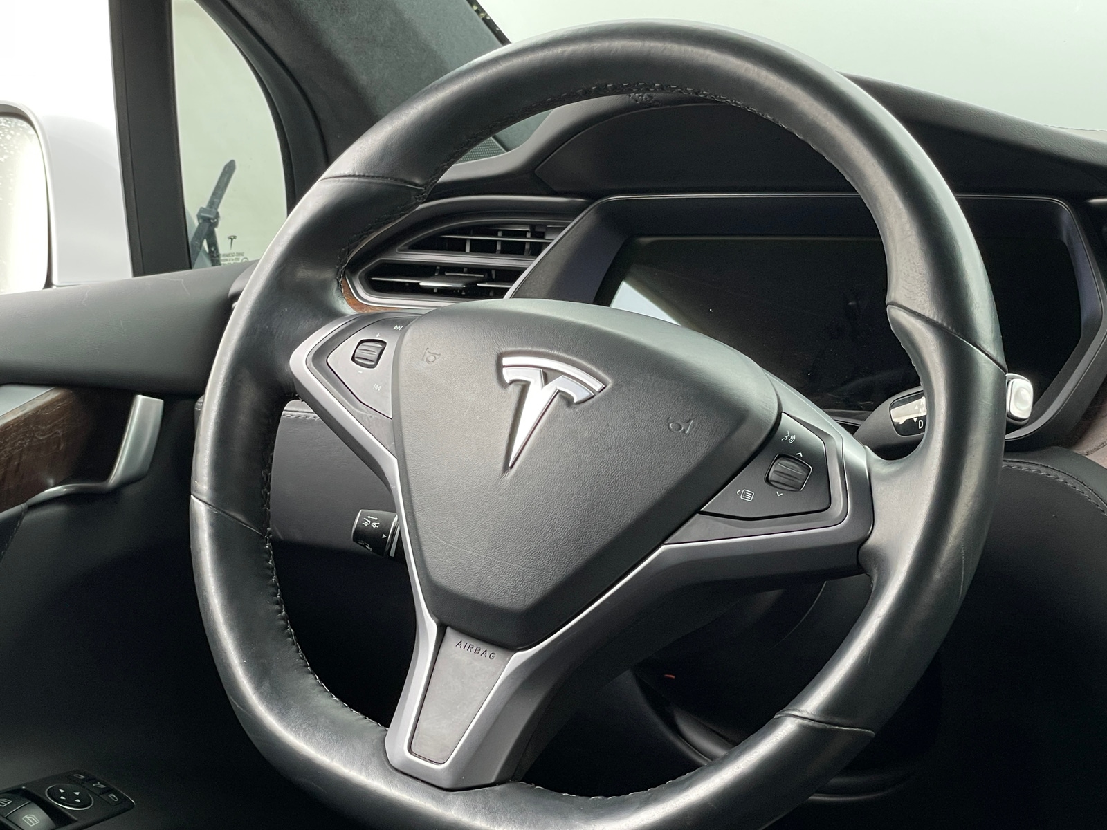 Thumbnail: 2019 Tesla Model X - 3