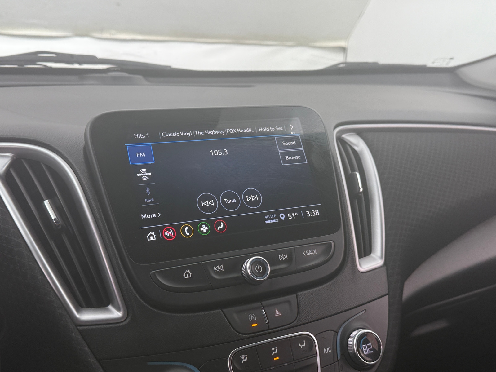 Thumbnail: 2024 Chevrolet Malibu - 4