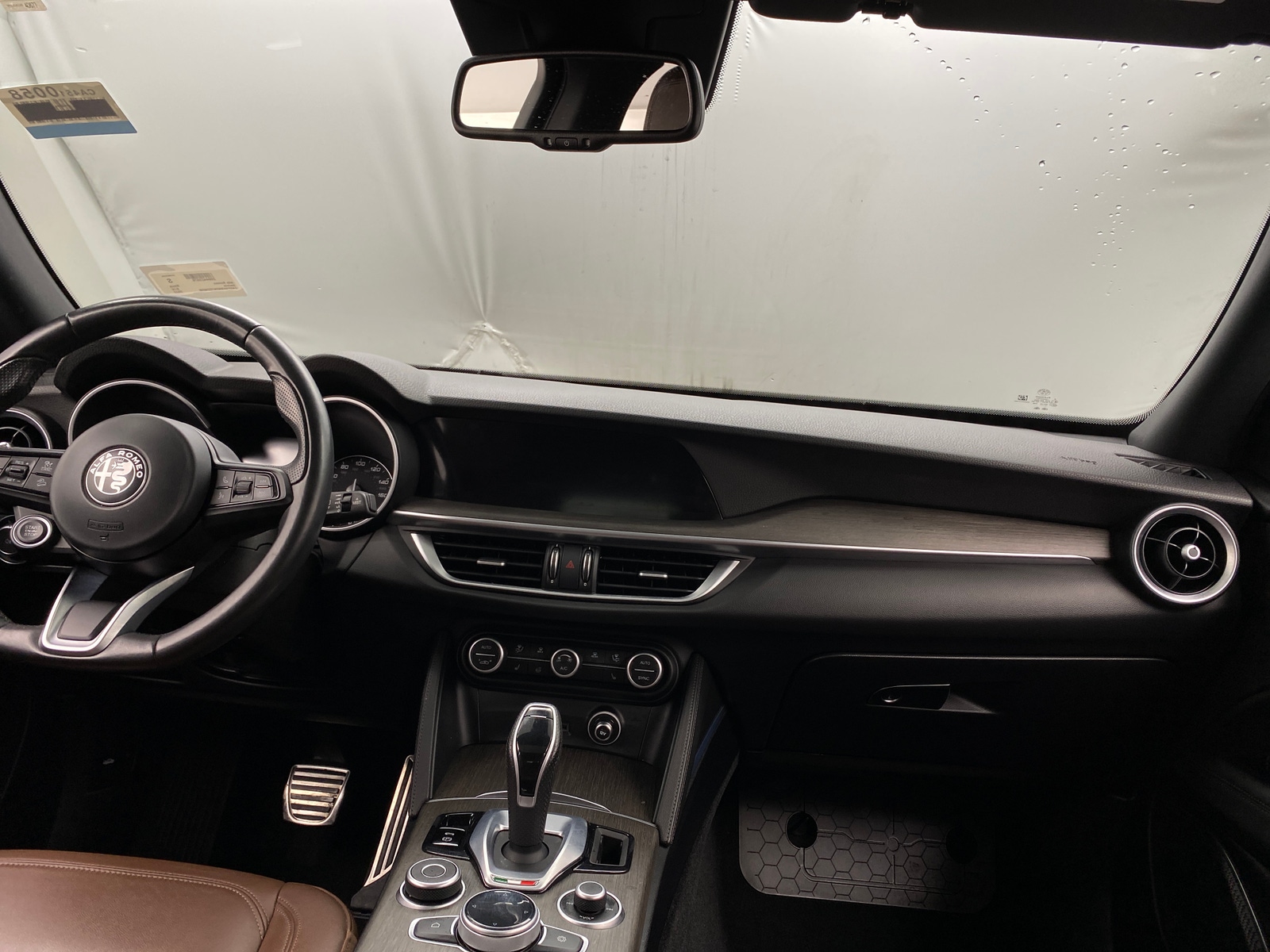 Thumbnail: 2022 Alfa Romeo Stelvio - 2