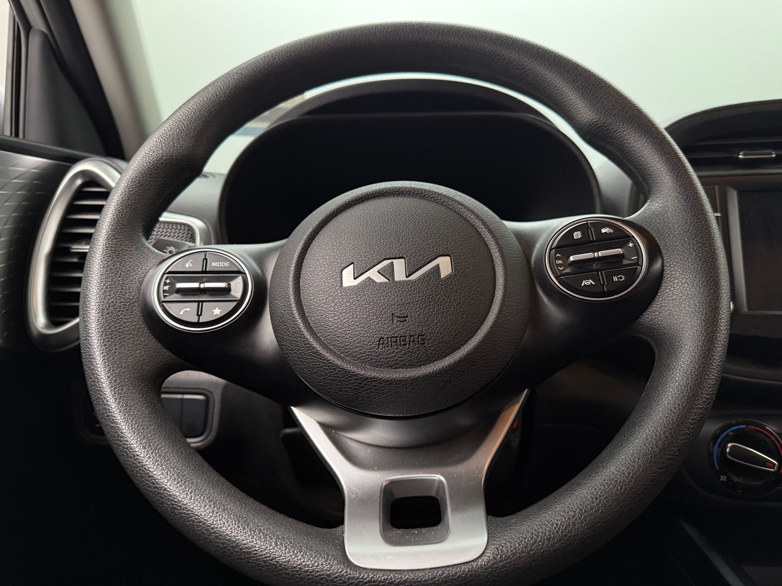 Thumbnail: 2024 Kia Soul - 5