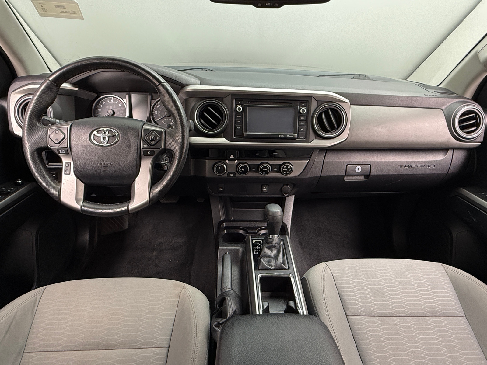 Thumbnail: 2016 Toyota Tacoma - 3