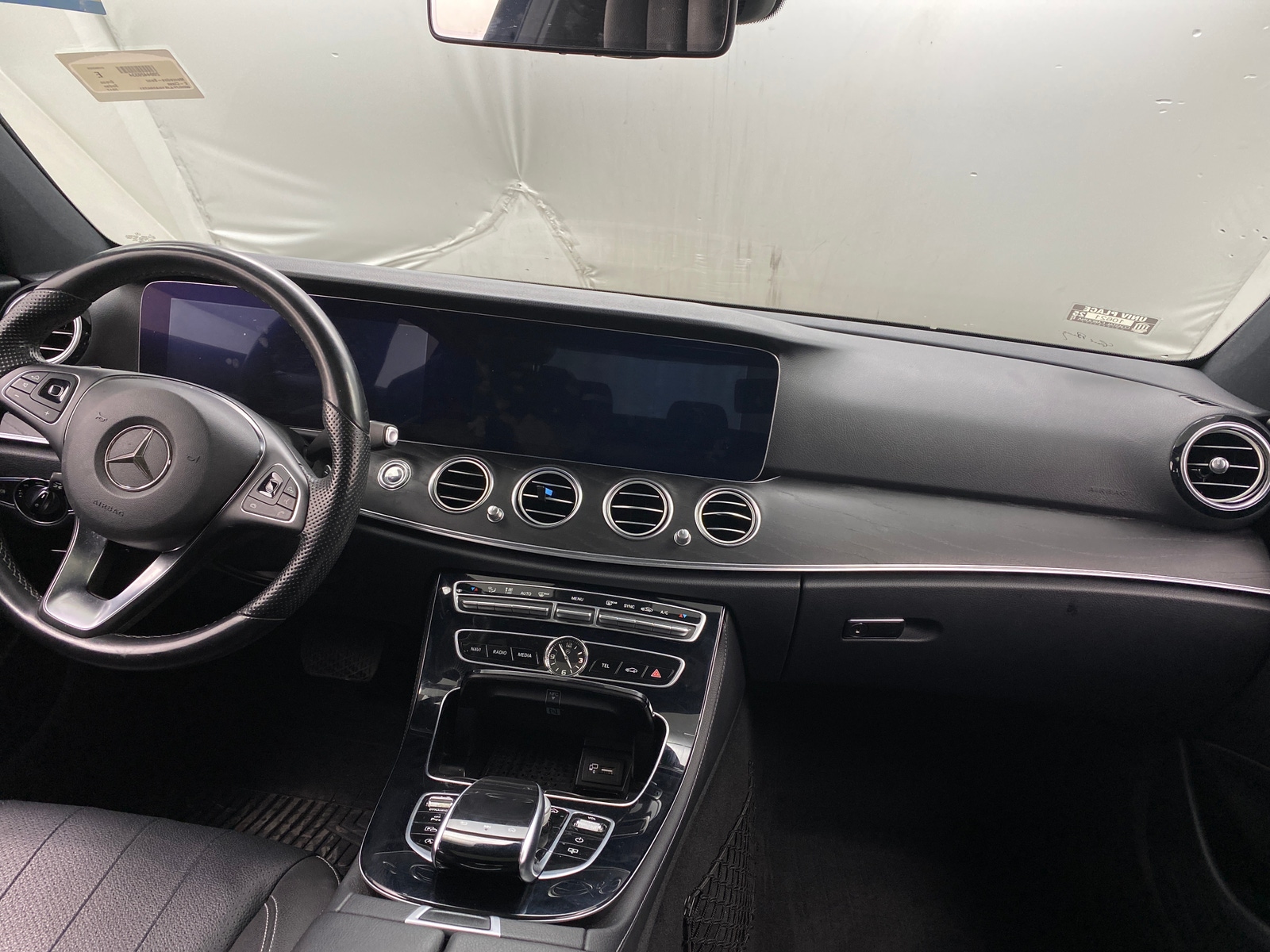 Thumbnail: 2017 Mercedes-Benz E-Class - 2