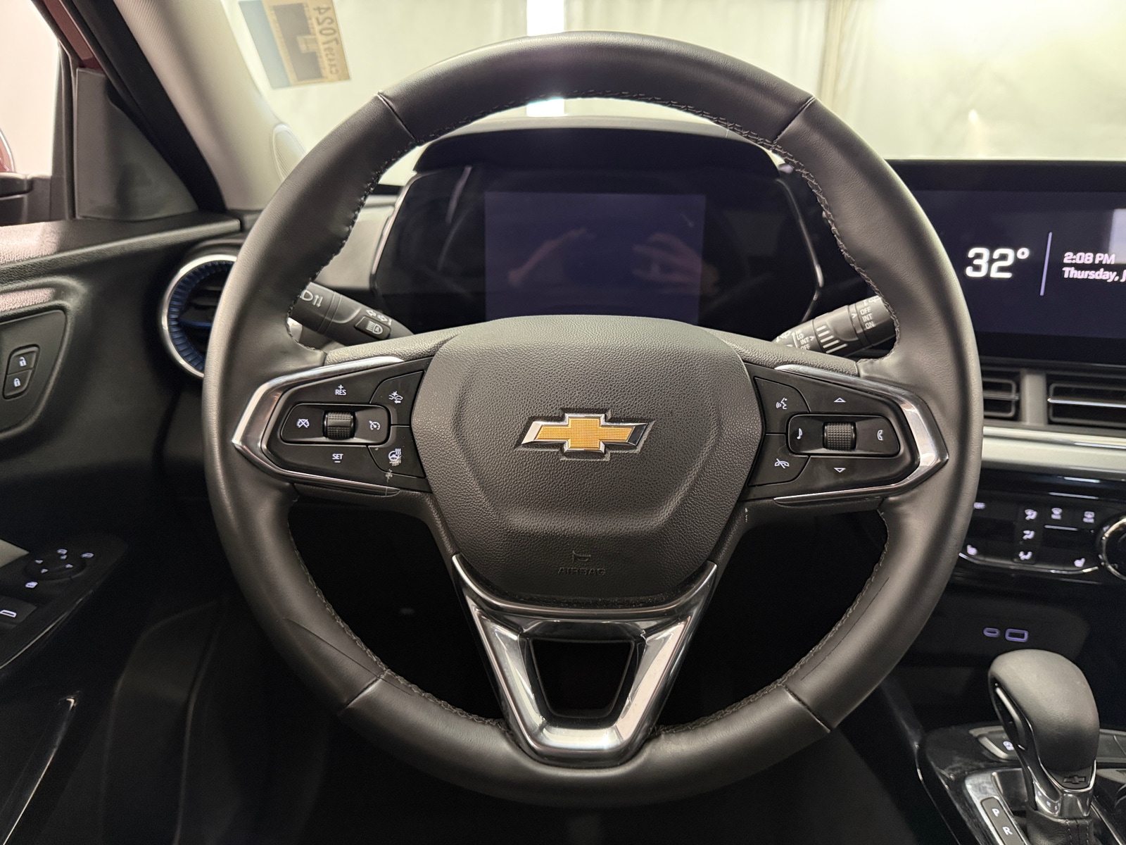 Thumbnail: 2025 Chevrolet Trax - 5