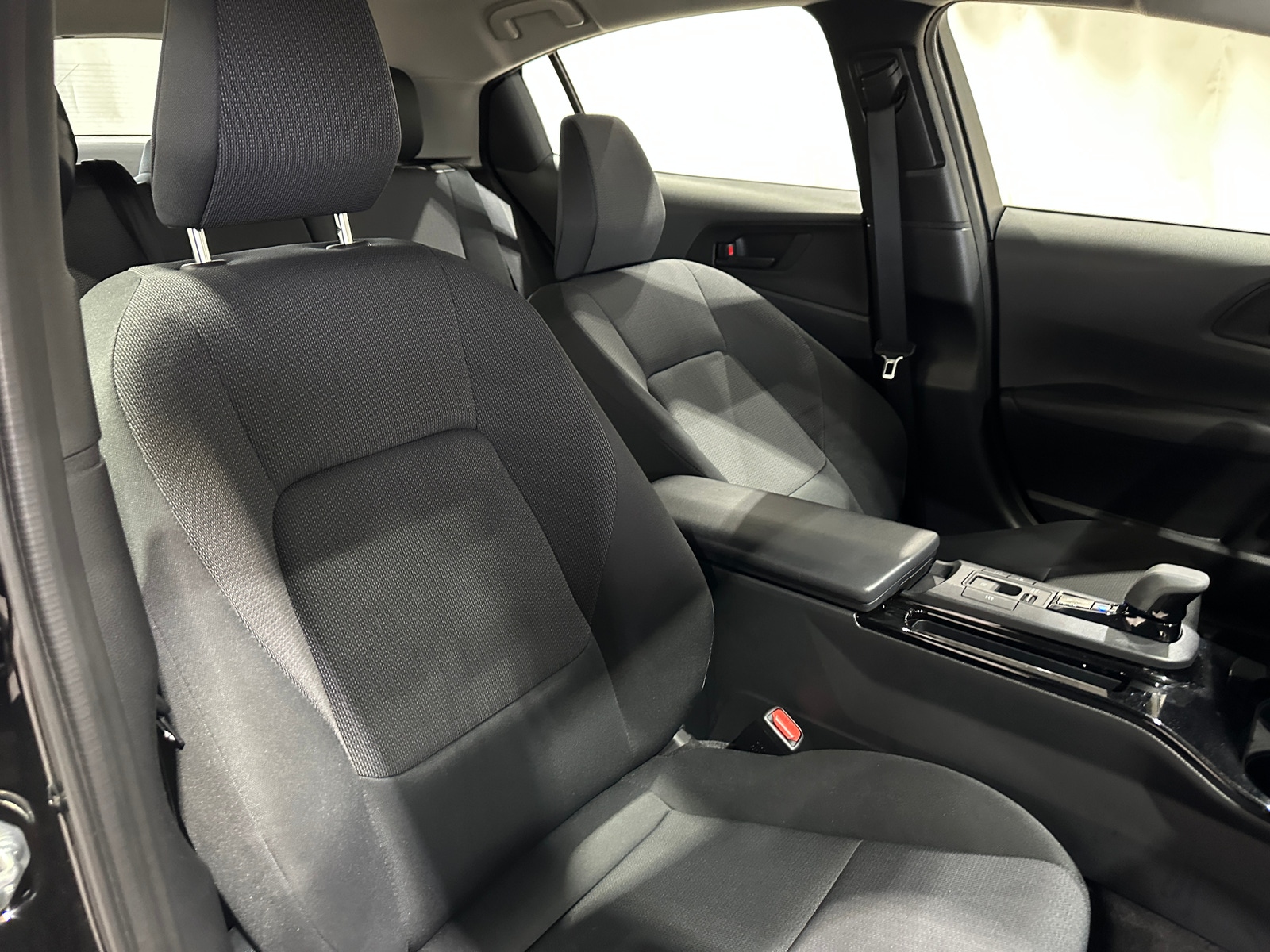 Thumbnail: 2025 Toyota Prius - 2