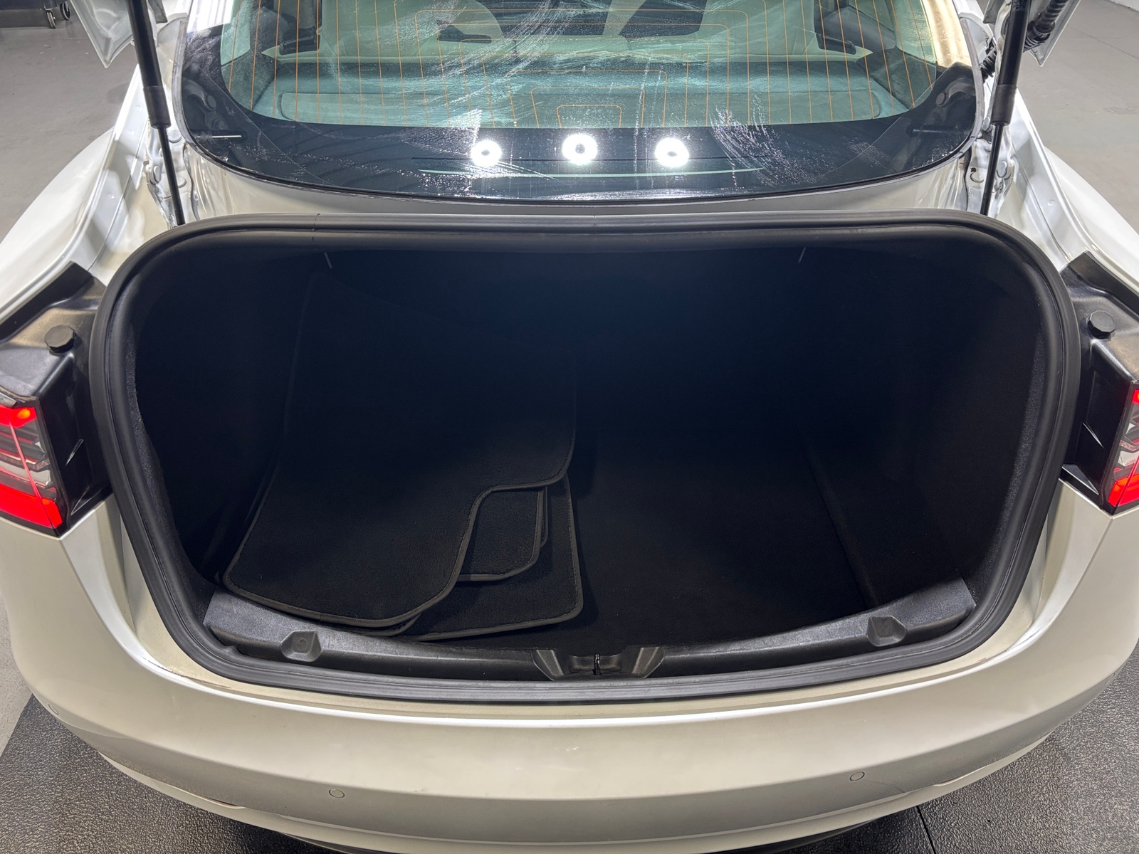 Thumbnail: 2019 Tesla Model 3 - 6