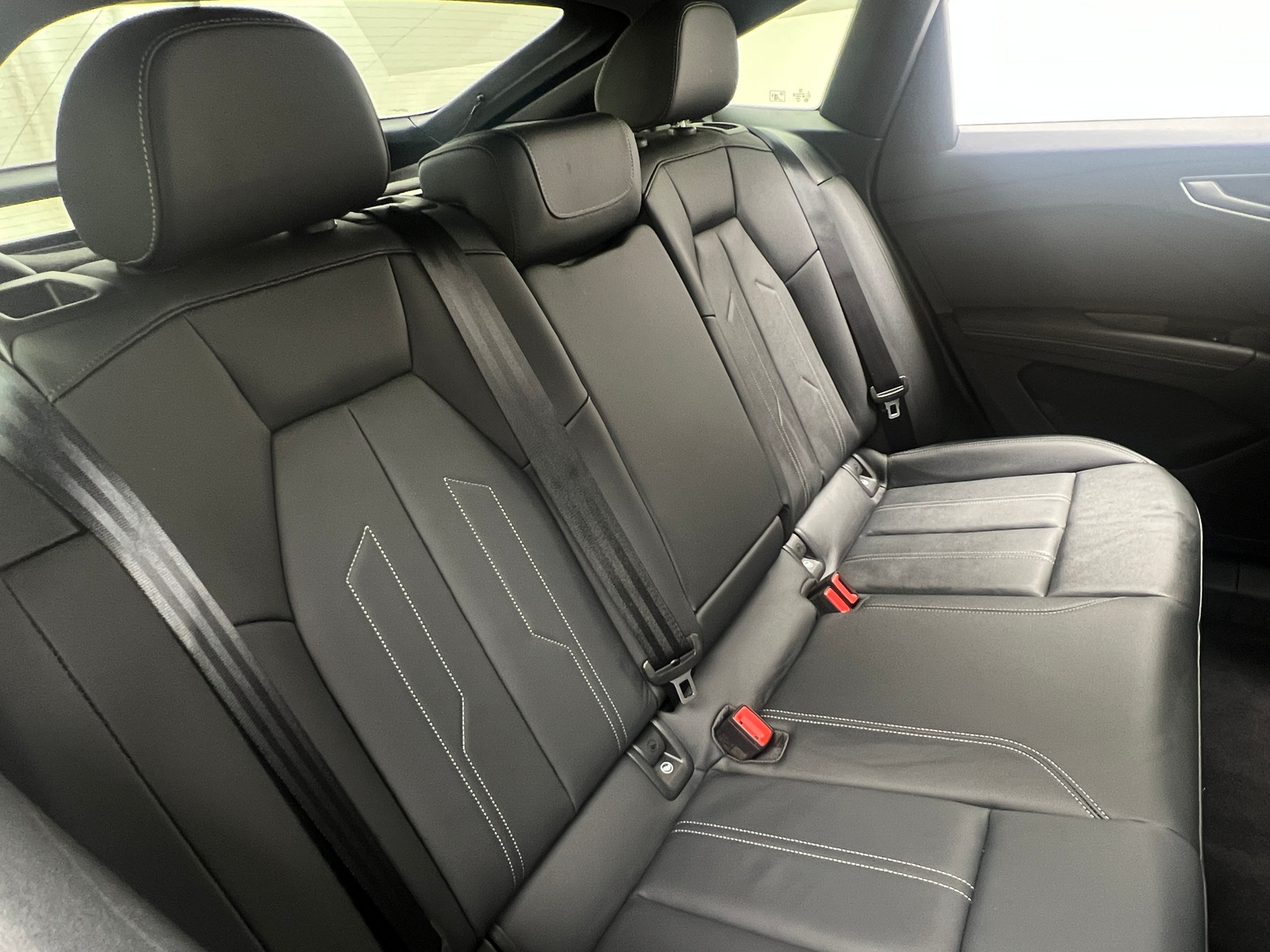 Thumbnail: 2025 Audi Q4 e-tron - 5