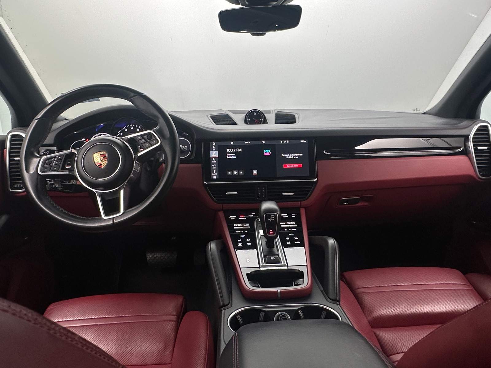 Thumbnail: 2019 Porsche Cayenne - 2