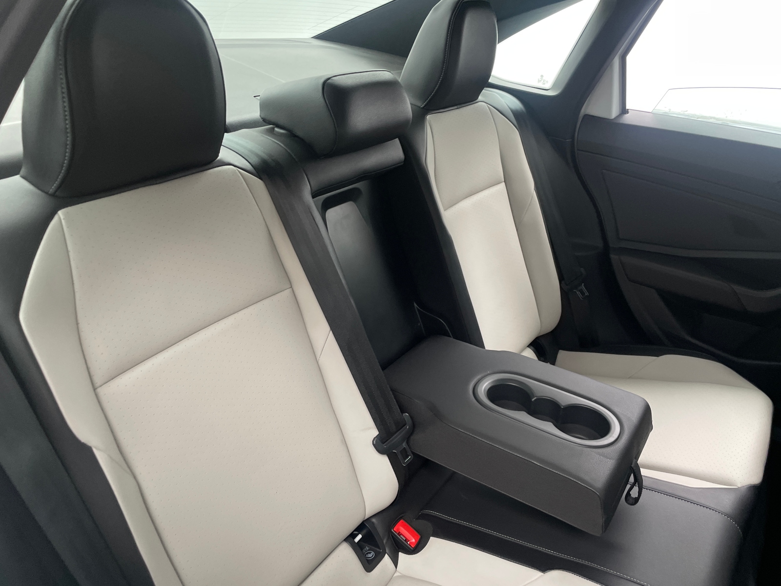 Thumbnail: 2019 Volkswagen Jetta - 5