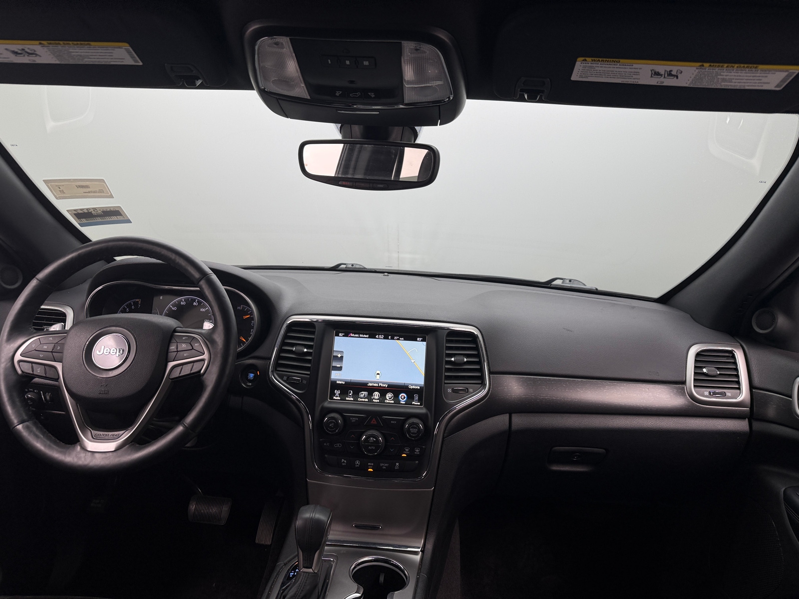 Thumbnail: 2017 Jeep Grand Cherokee - 3