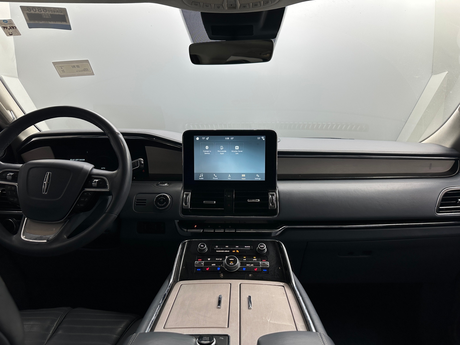 Thumbnail: 2018 Lincoln Navigator L - 2