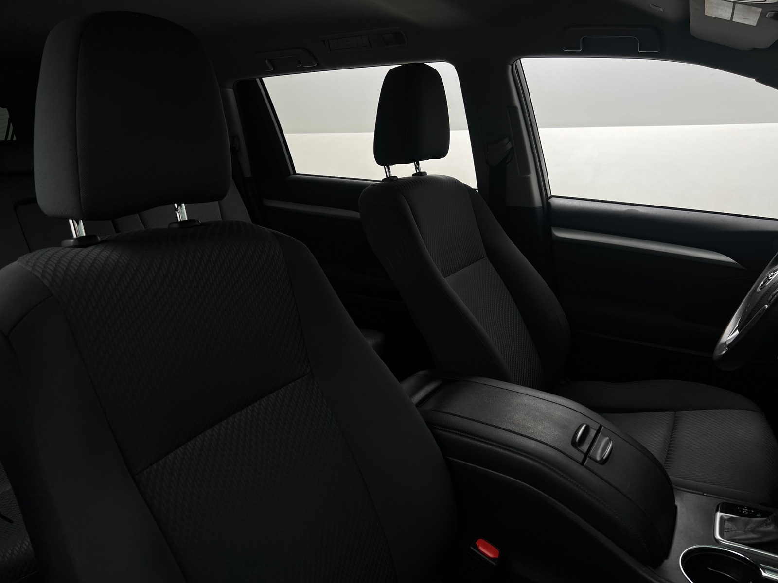 Thumbnail: 2019 Toyota Highlander - 2