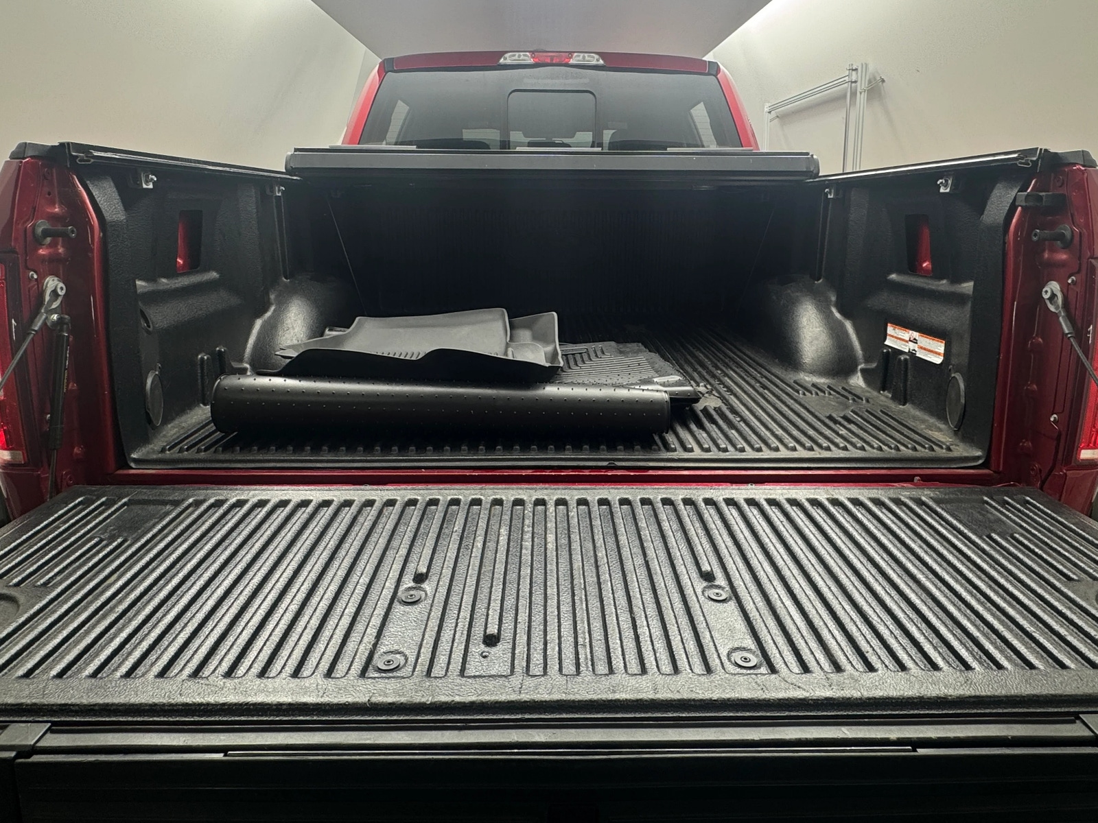 Thumbnail: 2018 Ford Econoline - 7