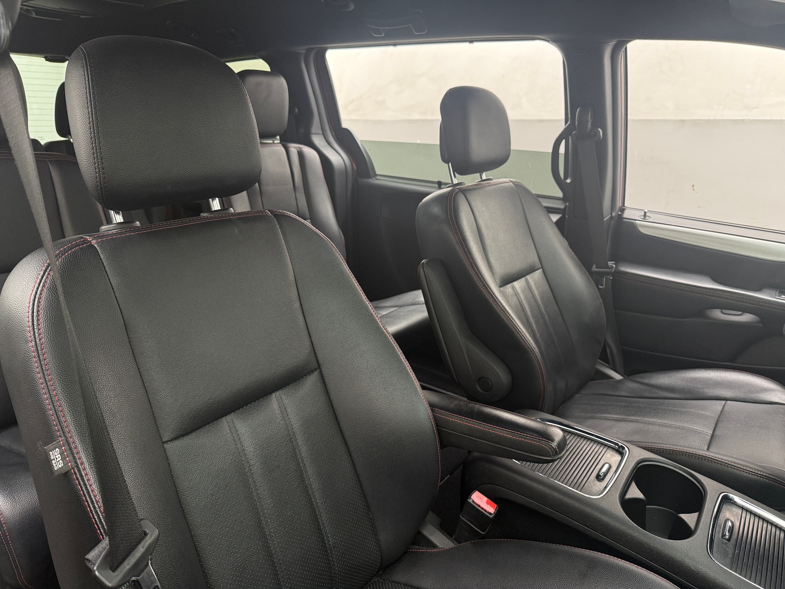 Thumbnail: 2018 Dodge Grand Caravan - 2